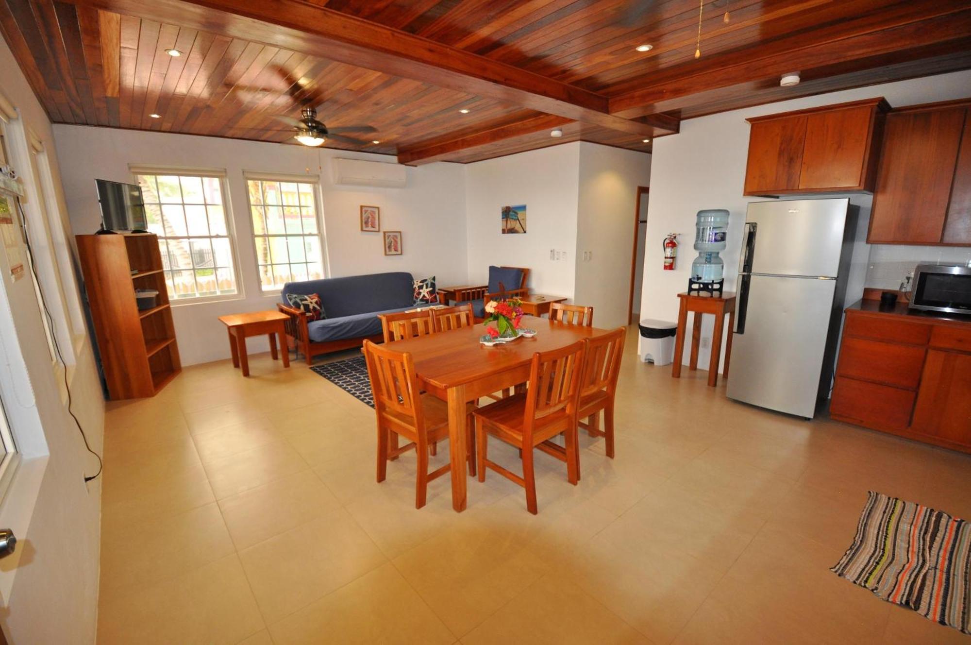 Villa Velento Oceanfront #2 à Caye Caulker Extérieur photo