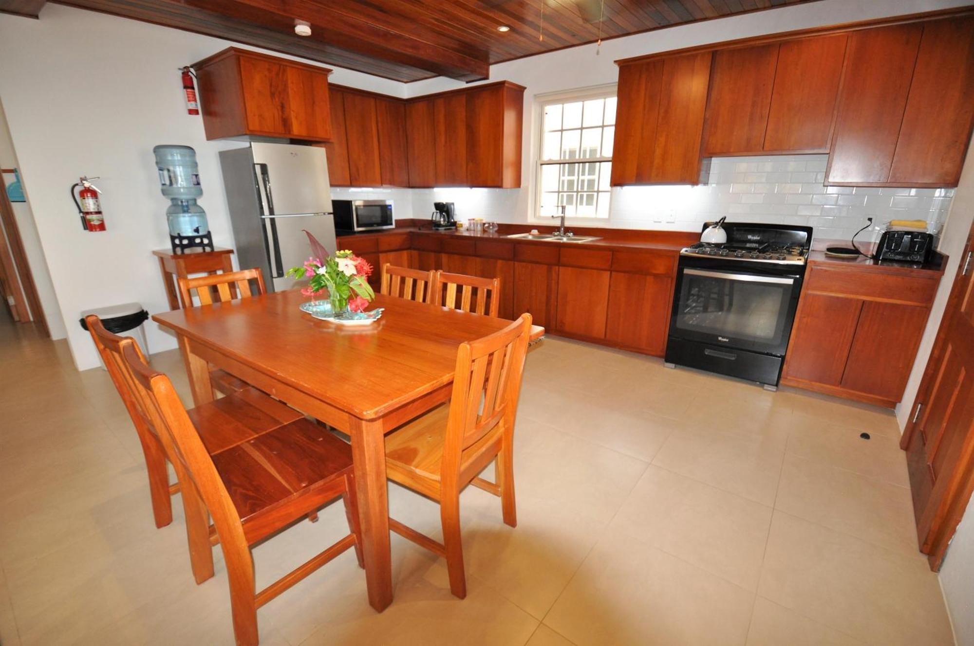 Villa Velento Oceanfront #2 à Caye Caulker Extérieur photo